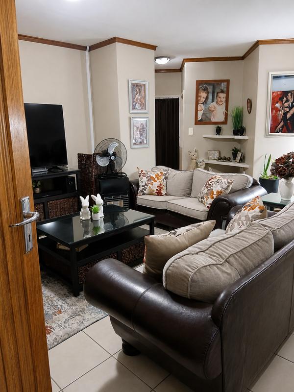 2 Bedroom Property for Sale in Pellissier Free State